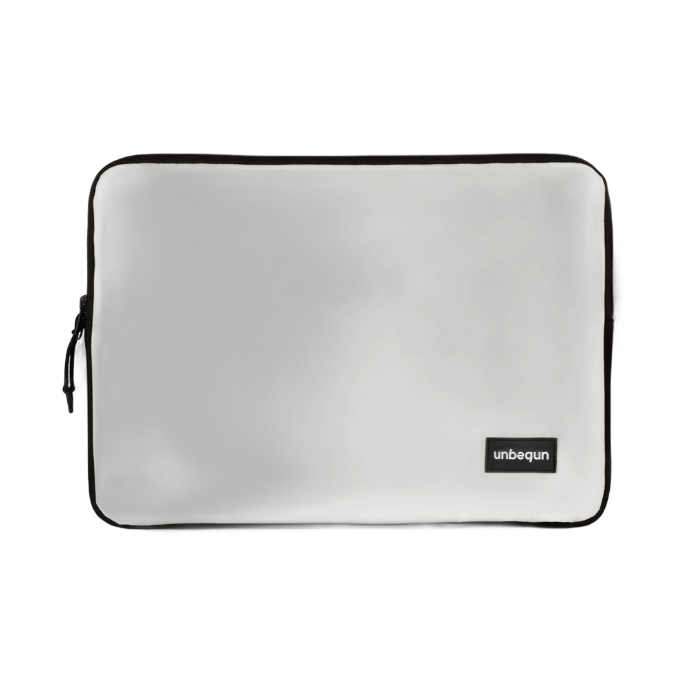 Unbegun Laptop Sleeve Wit